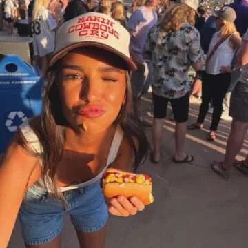 Makin' Cowboys Cry Trucker Hat - Premium Snapback for Men and Women - Vintage Cowgirl Funny Western Country (US, Alpha, One Size, Brown/Tan)