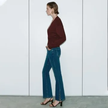 URBAN REVIVO Women's V-Neck Cropped Cardigan Unmatched Elegance