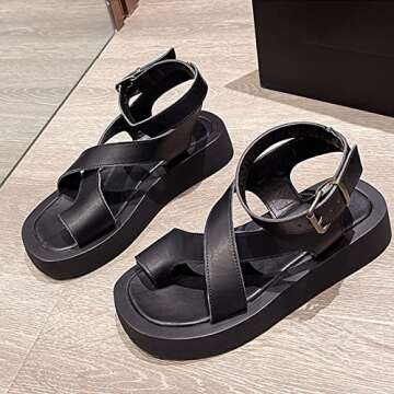 Adjustable Women's Flat Sandals for Summer Comfort and Style