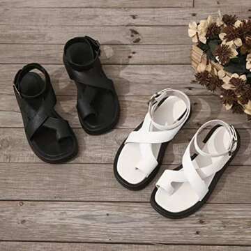 Adjustable Women's Flat Sandals for Summer Comfort and Style
