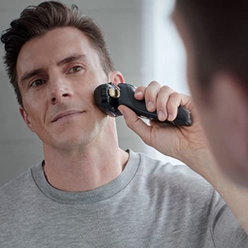 Panasonic ARC 5 Electric Razor for a Close Shave