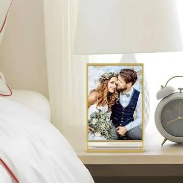 MaxGear 4x6 Gold Acrylic Sign Holders - Versatile Elegance