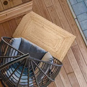 Luxurious Jute Braided Accent Rug 2'x3' - Hand Woven Natural Fiber for Home Decor