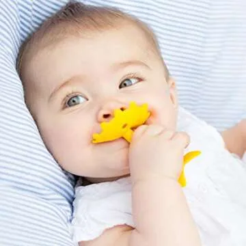 Innobaby Original Teethin Smart EZ Grip Star Teether and Sensory Toy for Babies and Toddlers. BPA Free Teether Yellow