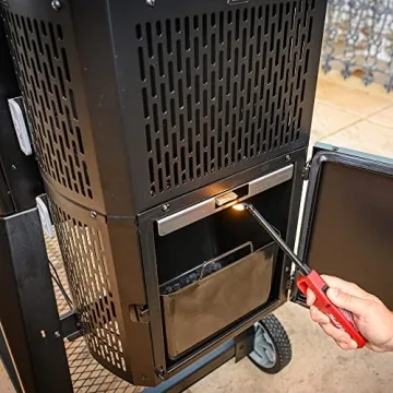 Masterbuilt Gravity Series 560 Smart Charcoal Grill and Smoker