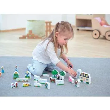 Melissa & Doug Wooden Farm and Tractor Play Set (33 pcs)