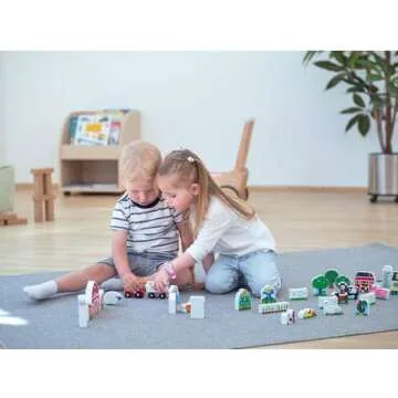 Melissa & Doug Wooden Farm and Tractor Play Set (33 pcs)