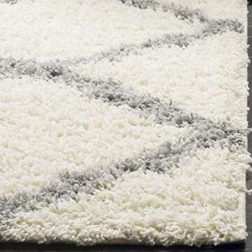 SAFAVIEH Dallas Shag Collection Accent Rug - 3' x 5', Ivory & Grey, Trellis Design, Non-Shedding & Easy Care, 1.5-inch Thick Ideal for High Traffic Areas in Entryway, Living Room, Bedroom (SGD257F)