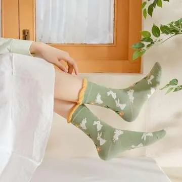 Tooe Women's Cottagecore Flower Socks 5Pairs Kawaii Preppy Crew Socks Cute Lace Ankle Socking Coquette Casual Socks (Brown,One Size)