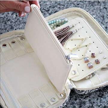 Simplily Co. Jewelry & Accessories Travel Organizer Bag Case (White & Black Paisley Print Exterior & Beige Interior)