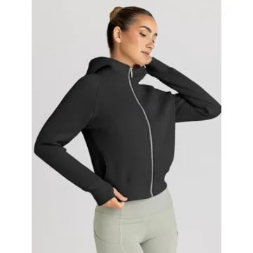 Cozy Trendy Queen Cropped Hoodies for Women