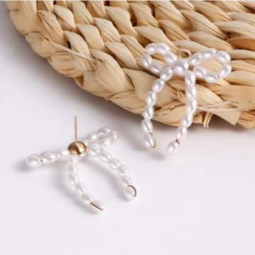 TONLUYAX Pearl Bow Earrings for Women Pearl Drop Earrings Bow Knot Dangle Earrings Bow Stud Earrings Trendy Jewelry
