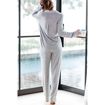 Aamikast Women's Knit Pajama Set for Cozy Family Nights