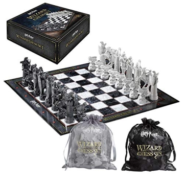 Harry Potter Wizard Chess Set - Noble Collection