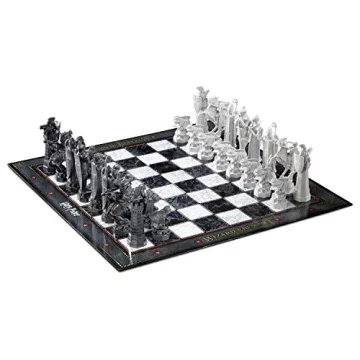 Harry Potter Wizard Chess Set - Noble Collection