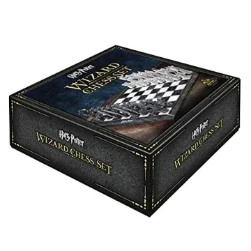 Harry Potter Wizard Chess Set - Noble Collection