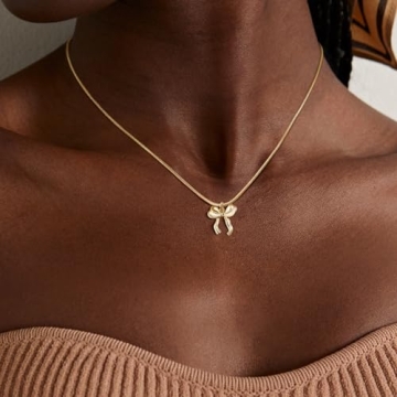 Trendy Risamil Gold Bow Necklace for Women - Stylish Jewelry