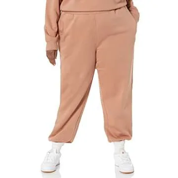 Amazon Essentials Women's Relaxed Jogger (Available in Plus Size), Light Brown, Small