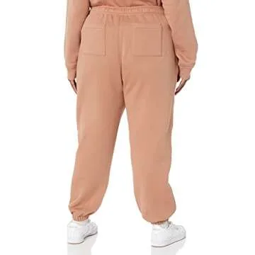 Amazon Essentials Women's Relaxed Jogger (Available in Plus Size), Light Brown, Small