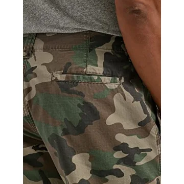 Men's Relaxed Fit Stretch Cargo Pant in Camo