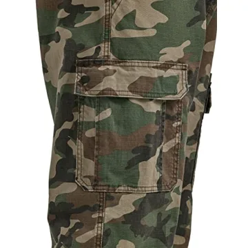 Men's Relaxed Fit Stretch Cargo Pant in Camo