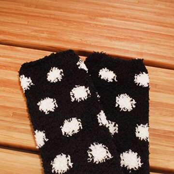 BambooMN Womens Fuzzy Knee High Polka Dots Socks - Black - 1 Pair