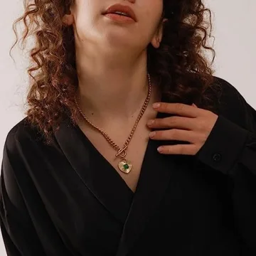 NUZON Sunburst Heart Pendant Necklace with Green Agate Solitaire Stainless Steel 18K Gold Curb Cuban Thick Chain Toggle Bar Clasp Statement Jewelry for Women 18’’