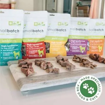 smallbatch Pets Premium Freeze-Dried Beef Heart Treats for Dogs and Cats, 3.5 oz, Made and Sourced in The USA, Single Ingredient, Humanely Raise Meat, No Preservatives or Anything Artificial Ever