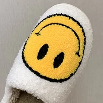 Comfortable Fluffy Slippers for Women Perfect for All Occasions