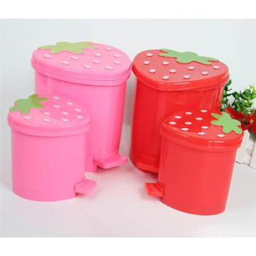 Stylish Strawberry Trash Can for Desk & Bedroom Decor