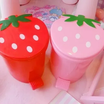 Stylish Strawberry Trash Can for Desk & Bedroom Decor