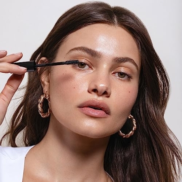 Saie Mascara 101 - Nourishing, Clumping-Free Mascara