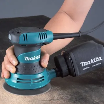 Makita 5" Random Orbit Sander with Tool Case