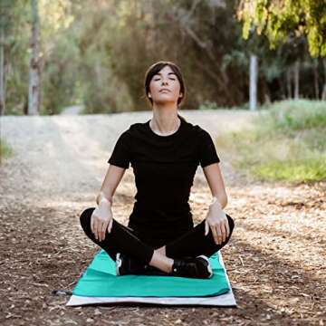 Hero Microfiber Towel for Travel, Camping, Beach, Gym – 24” X 48” (Includes Bonus Washcloth)