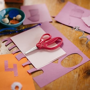 Fiskars Kid-Friendly 5" Blunt-Tip Scissors in Pink