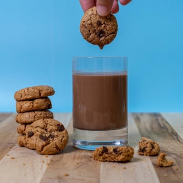 Kiki Milk Organic Chocolate - Plant Based & Nutritious 32 oz