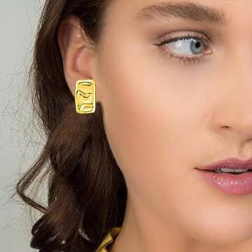 ENVYOU Geometric Rectangle Gold Stud Earrings Irregular Hammered Chunky Statement Square Earrings for Women Trendy (Gold Rectangle B)