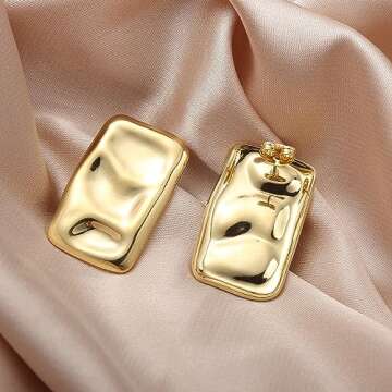 ENVYOU Geometric Rectangle Gold Stud Earrings Irregular Hammered Chunky Statement Square Earrings for Women Trendy (Gold Rectangle B)