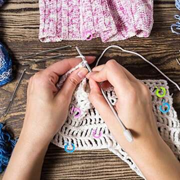 TOYMIS 120pcs Knitting Stitch Markers and 9pcs Large Eye Needles, 60 Large + 60 Small Plastic Crochet Stitch Markers, Knitting Stitch Rings for Sewing Knitting DIY and Handmade Crafts (Random Colors)