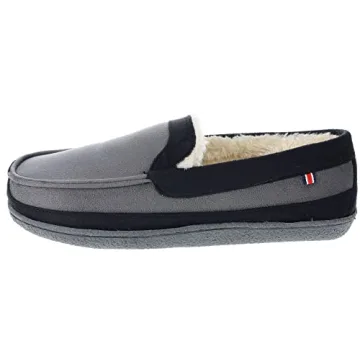 Stylish IZOD Men's Two-Tone Moccasin Slip-On Slippers