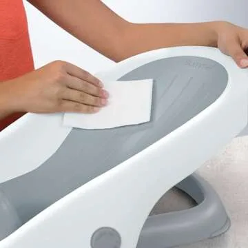 Summer Infant Clean Rinse Baby Bath Seat, Soft Support for Use on the Counter, Sink, or Bathtub, 3 Reclining Positions, Quick-Dry, Use from Birth to Sitting Up - Gray