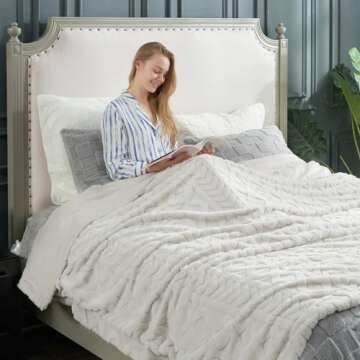 Cozy Bliss Faux Fur Throw Blanket for All Seasons