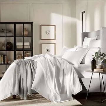 BOLL & BRANCH Signature Hemmed Sheet Set - Queen, White - Luxury 100% Organic Cotton - Includes 1 Flat, 1 Fitted, 2 Pillowcases - Buttery Soft