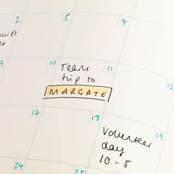 Papier Undated Daily Planner - Pink, 8.46"L x 6.02"W | Hardback Cover Notebook Diary, Write Personal & Work To-Do Lists & Organize Priorities | Includes Day Per Page Checklist, Monthly Views & Gridded Notes Pages