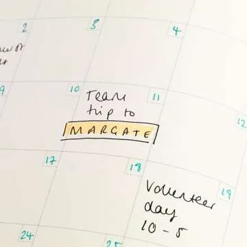 Papier Undated Daily Planner - Pink, 8.46"L x 6.02"W | Hardback Cover Notebook Diary, Write Personal & Work To-Do Lists & Organize Priorities | Includes Day Per Page Checklist, Monthly Views & Gridded Notes Pages