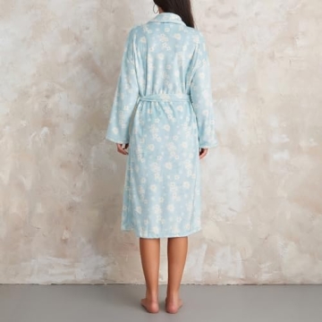 AMILIEe Floral Plush Robe for Women - Cozy & Stylish