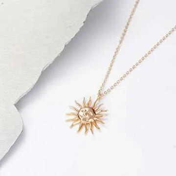 MEVECCO Sun Necklace 18K Gold Plated Dainty Gold Necklace Women Sunshine Pendant Choker Delicate Gold Sunburst Layering Necklace Christmas Gift for her