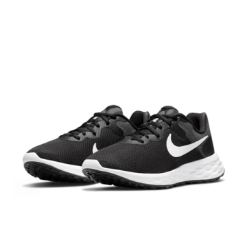 Nike Women's Race Running Shoe for Comfort and Style