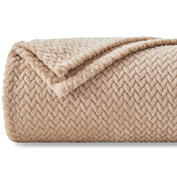 NEWCOSPLAY Premium Flannel Fleece Leaves Pattern Throw Blanket