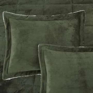 Chezmoi Collection Ultra-Soft Micromink Sherpa Queen Size Comforter Set with 2 Pillow Shams - Olive Green Reversible Plush Bedding Comforter 3-Piece Set Warm Winter Blanket
